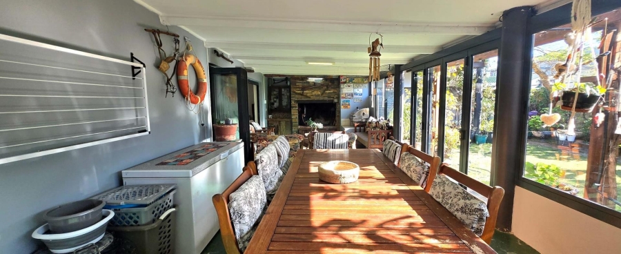 6 Bedroom Property for Sale in Franskraal Western Cape